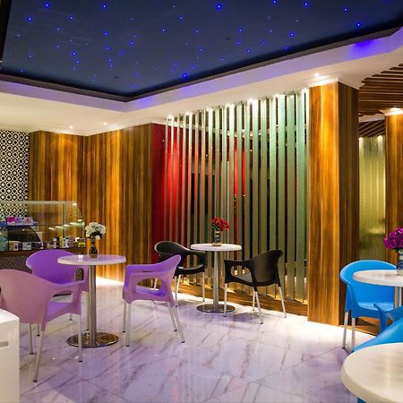 Madu Inn Jakarta Eksteriør billede